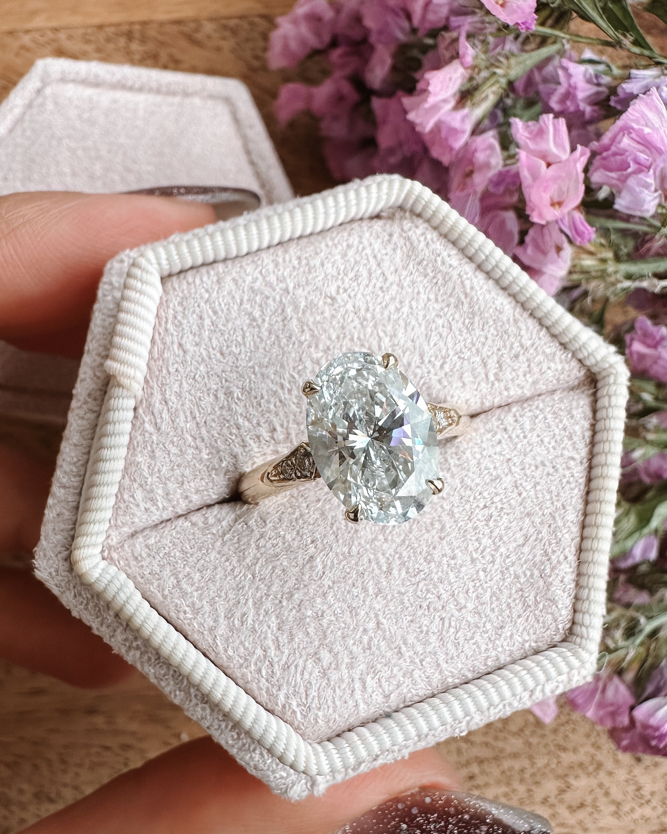 Yasmin Oval Cut Diamond Ring with 2.00 carat Lab Grown Diamonds